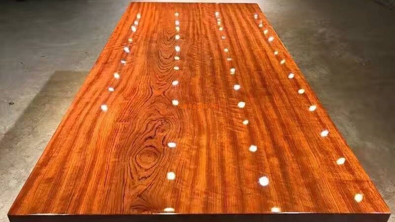 平扣强化复合地板：价格背后的价值考量**