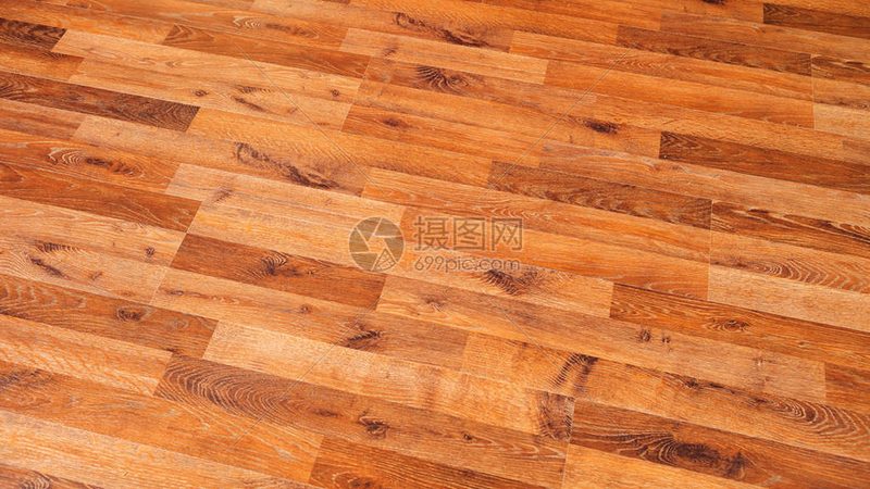 上海原木门材质解析：优缺点全面对比